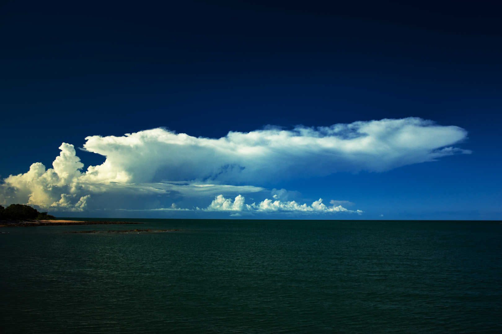 Storm cloud, Mandorah Beach