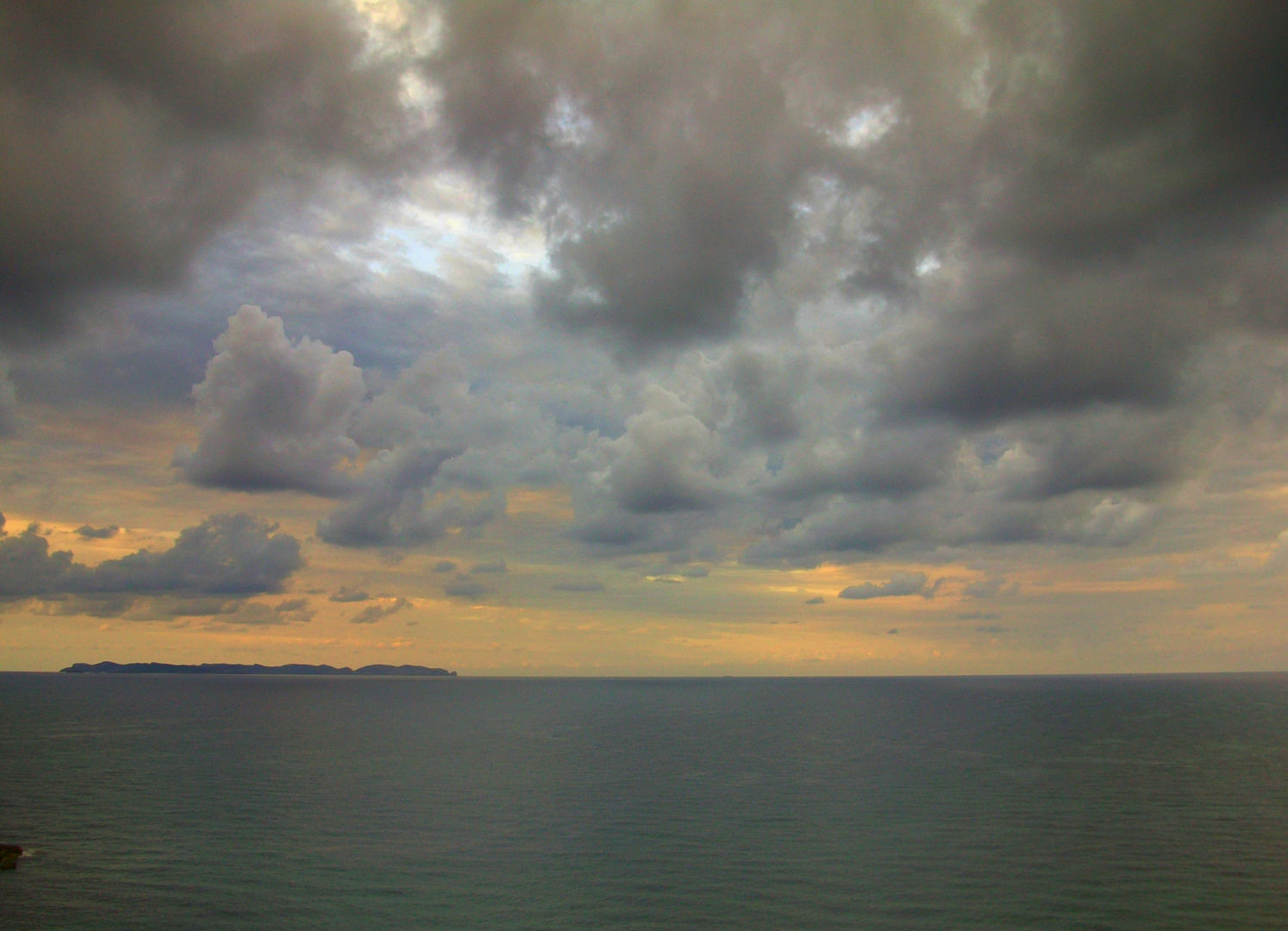 Storm over Cabrera