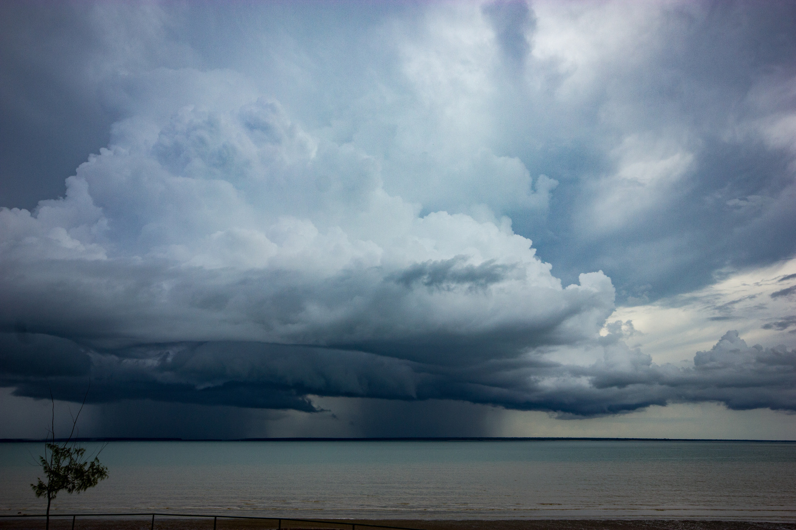 Storm, seen from East Point Road, Fannie Bay, Darwin, Northern Territory, 2017