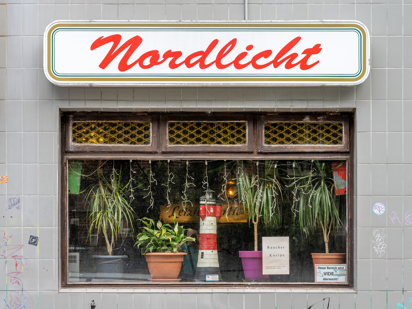 St.Pauli NordlichtFenster Foto & Bild deutschland, europe, hamburg Bilder auf