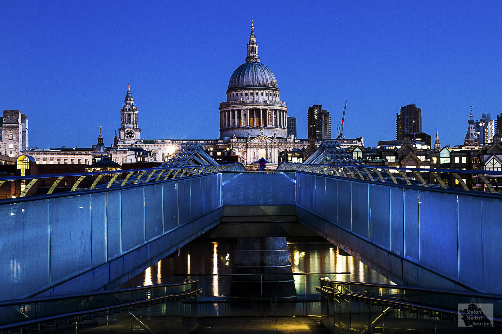 St.Paul's via Millennium Bridge