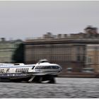 ... St.Petersburg ... Wassertaxi...