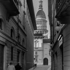 Strada verso la torre di San Gaudenzio, Novara