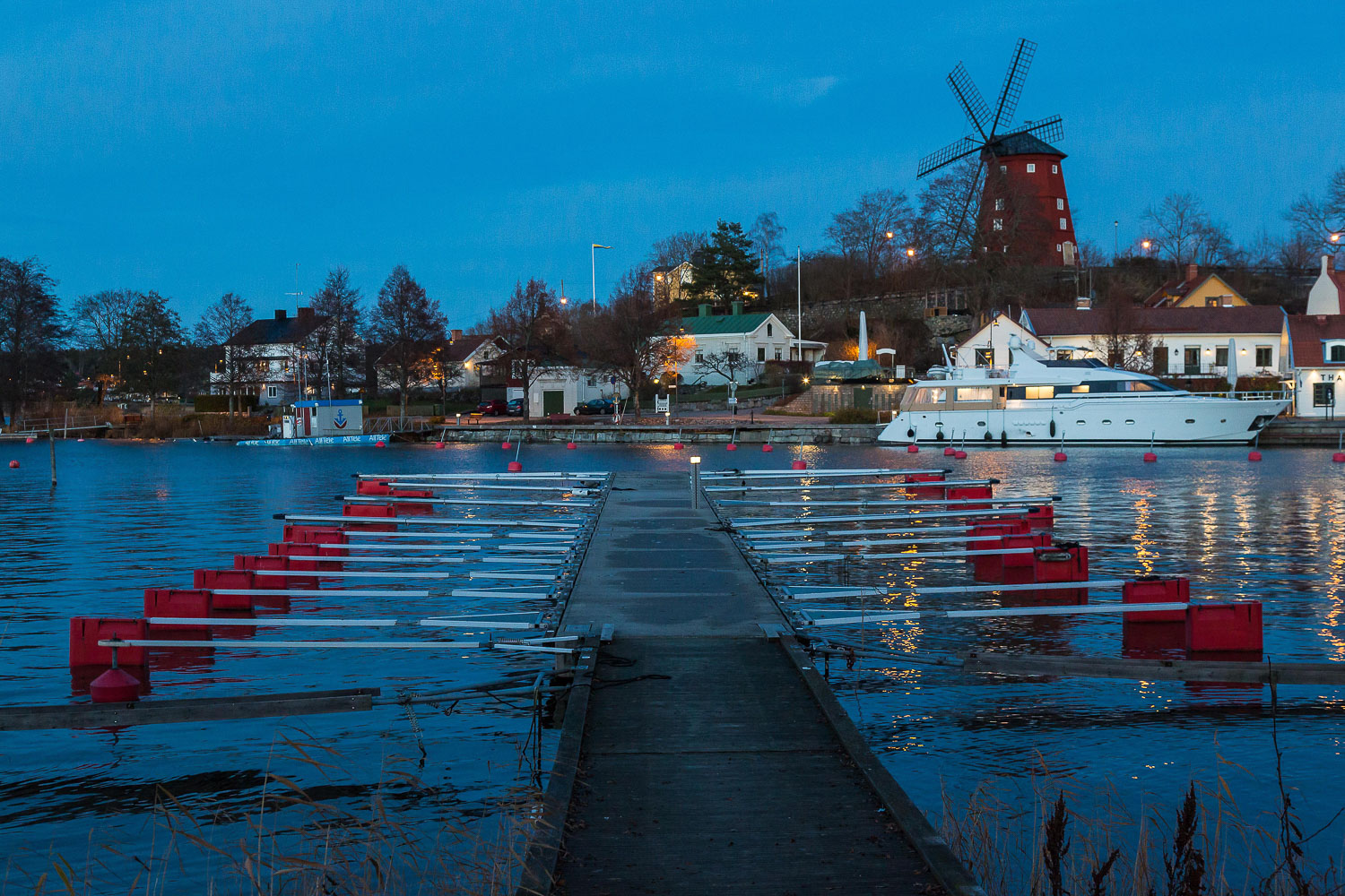 Strängnäs in Södermanland (SE) zur blauen Stunde