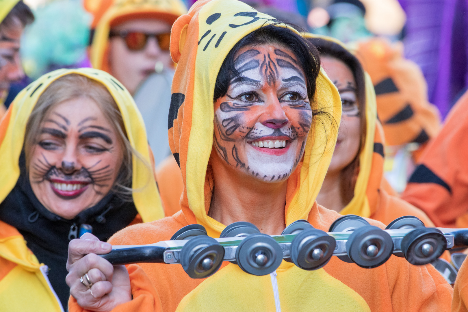 Strahlende Gesichter, Samba Karneval Bremen 2019, Bild III