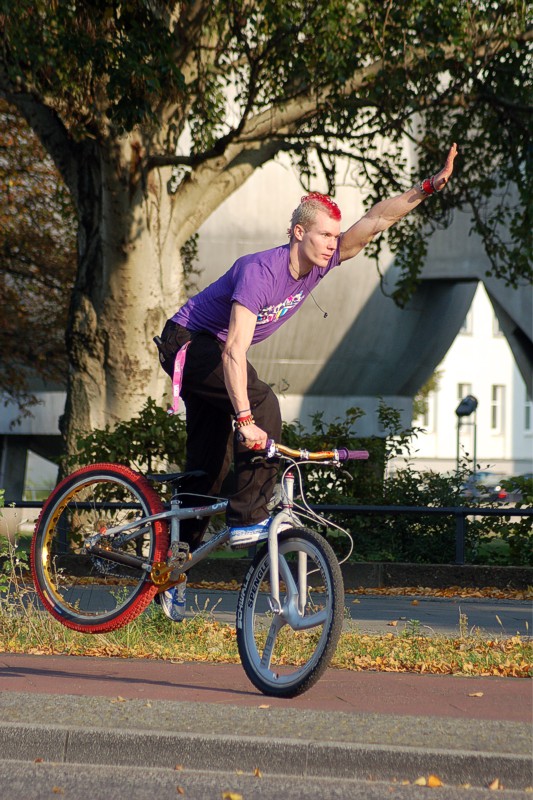 straight one hand nosepick