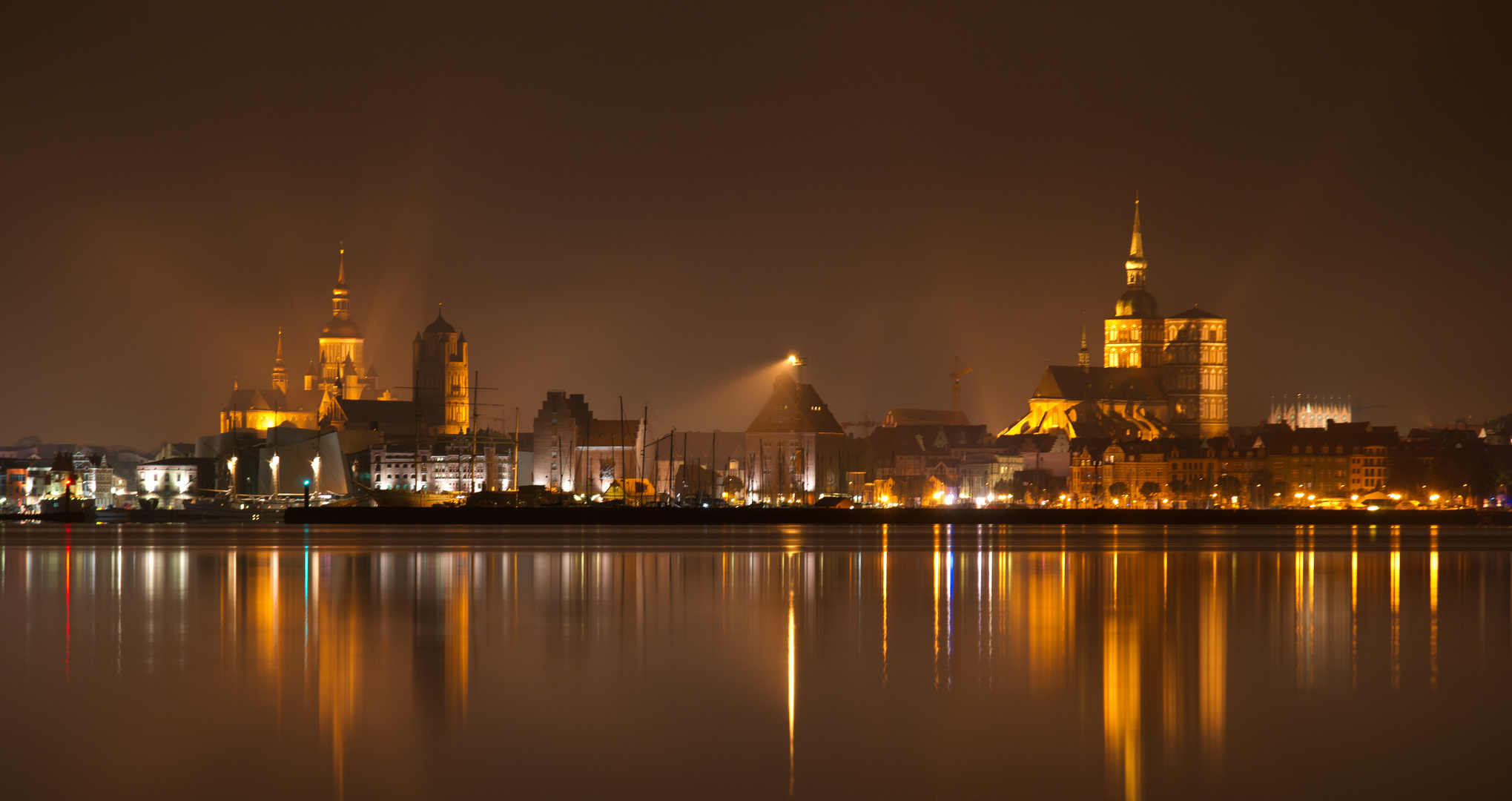 Stralsund bei Nacht