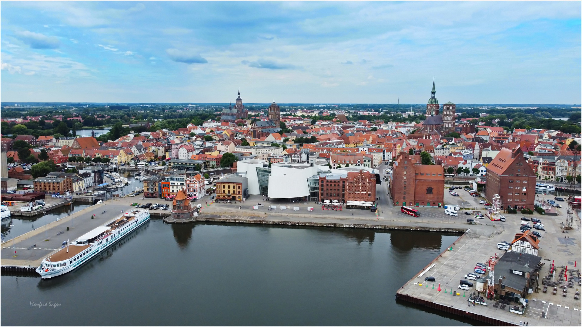 Stralsund - Blick auf die Hafeninsel...