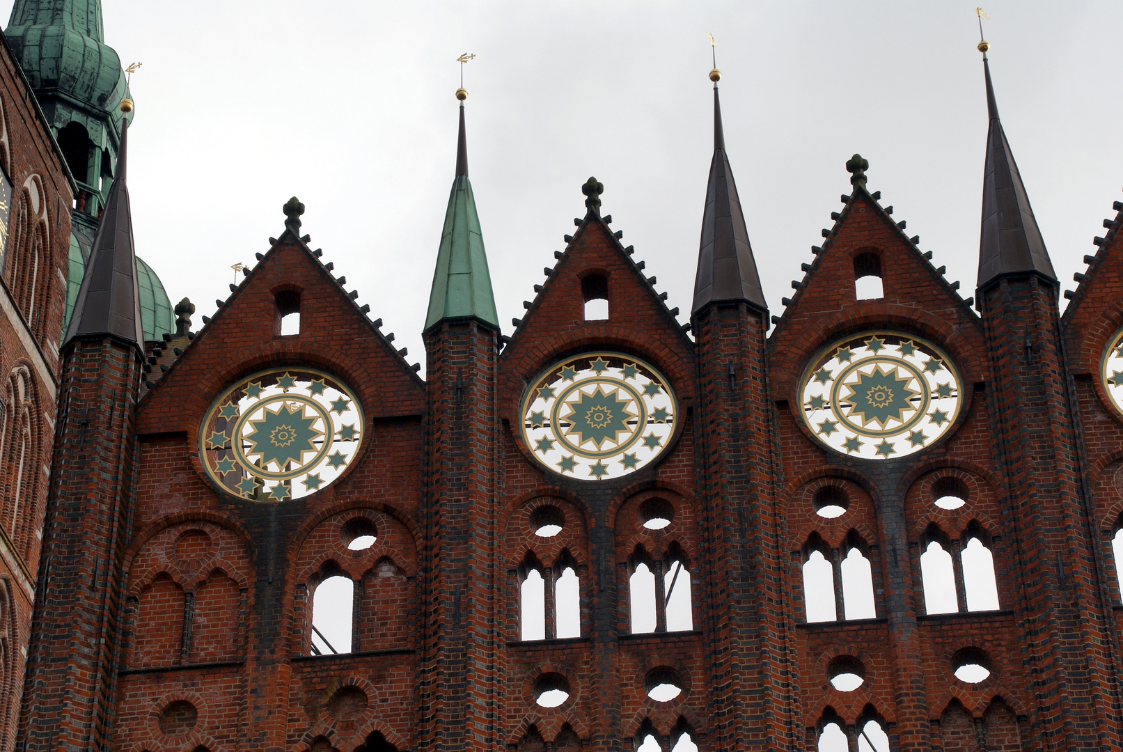 Stralsund: Rathaus in Backsteingotik