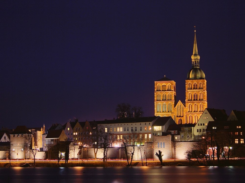 Stralsund St.Nicolai und Stadtmauer