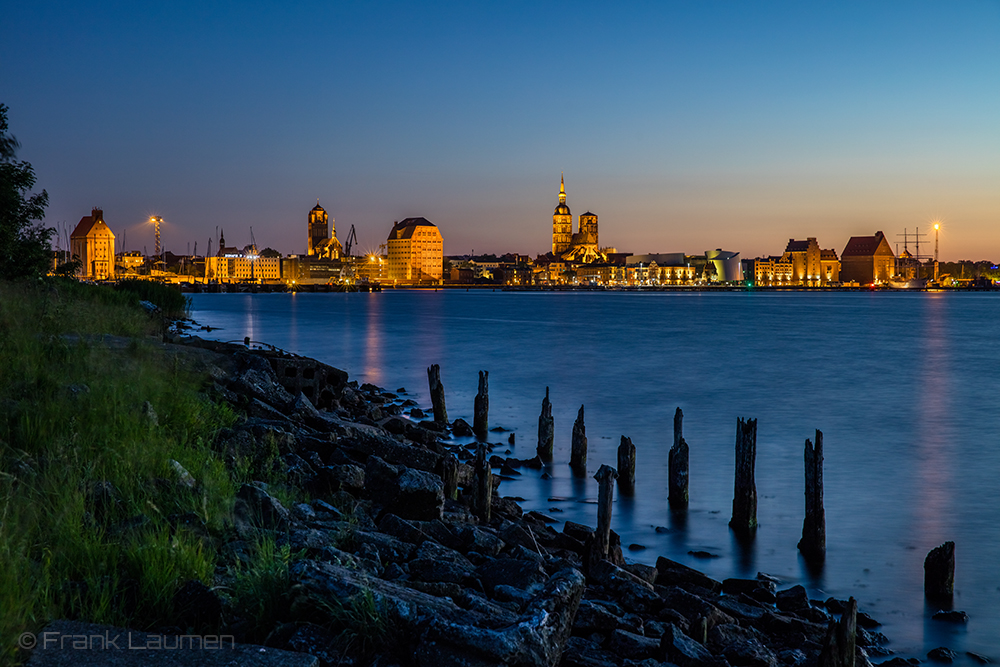 Stralsund von Dänolm aus gesehen