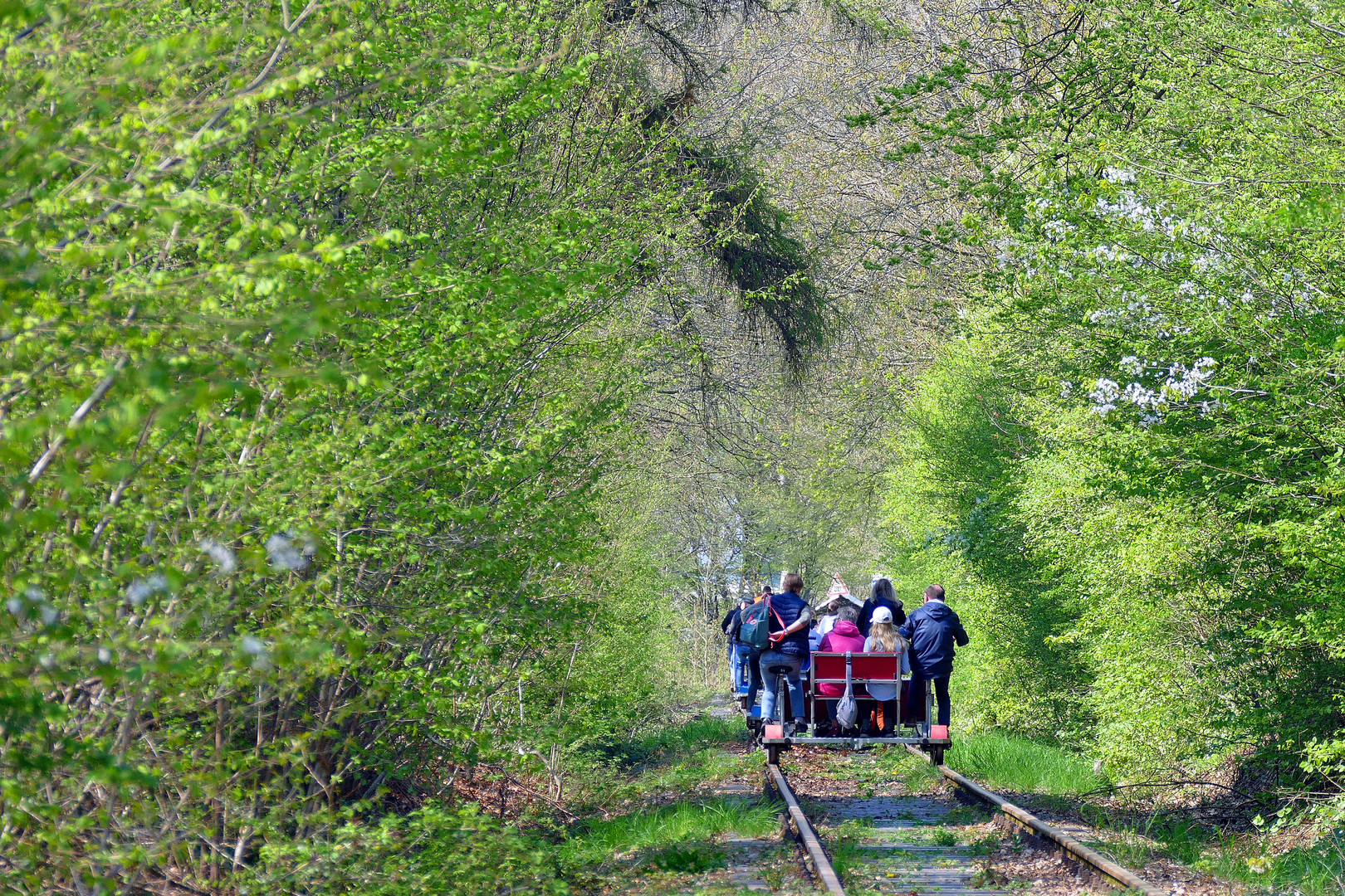 Strampeln und Treten auf Schienen