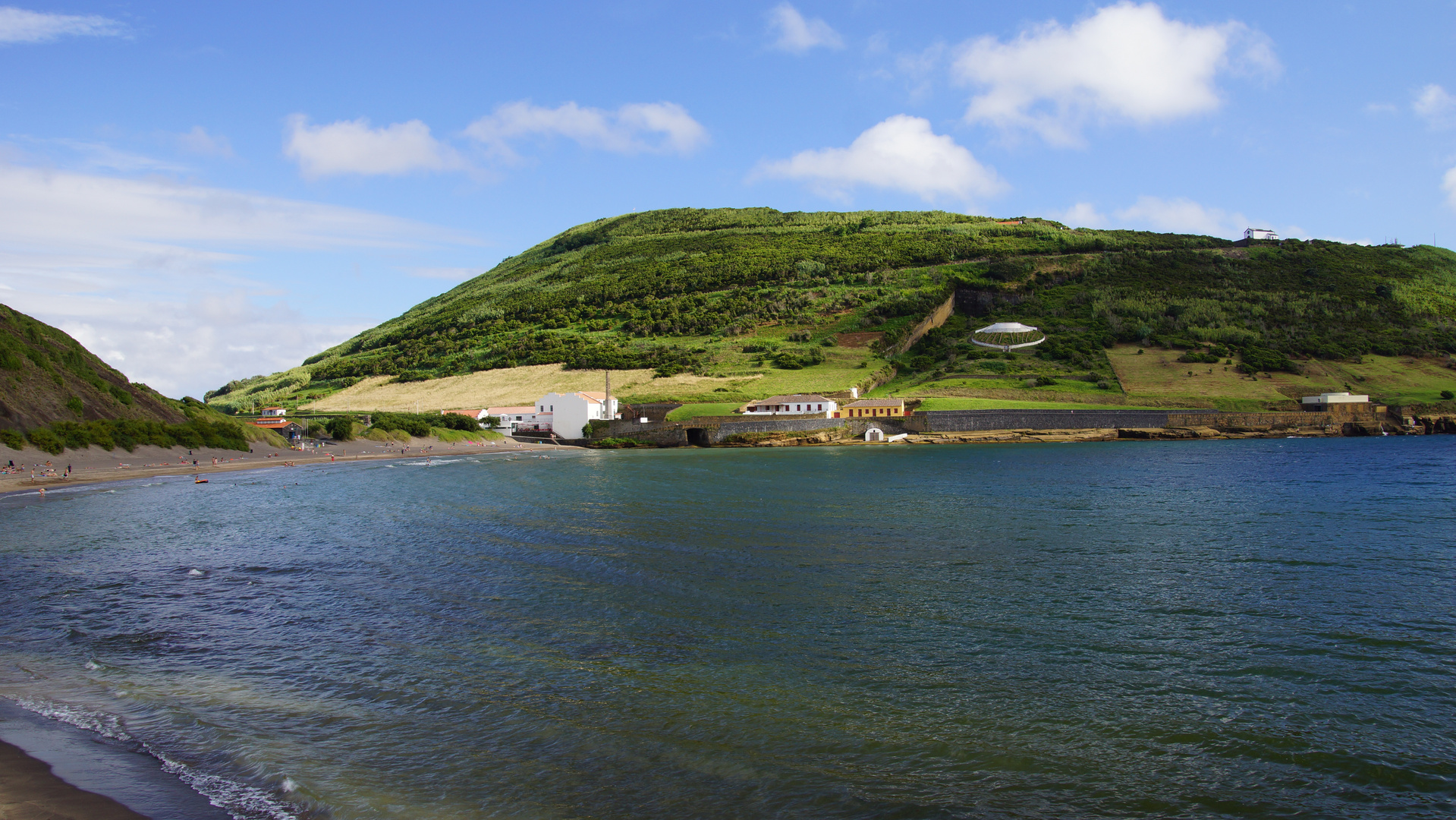 Strand an der alten Walfangstation in Horta