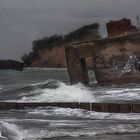 Strand bei Wustrow - Reste alter Geschützstände aus dem 2.WK