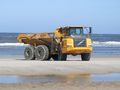 Strand-Dumper von Maik Spyrou 