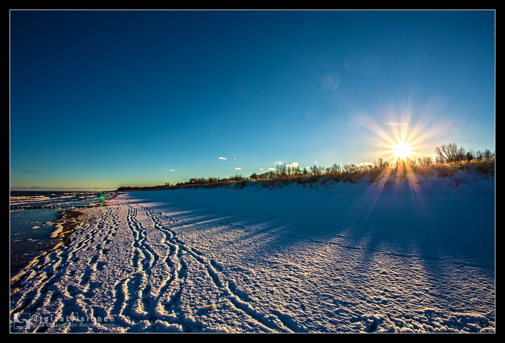 Strand im Schnee