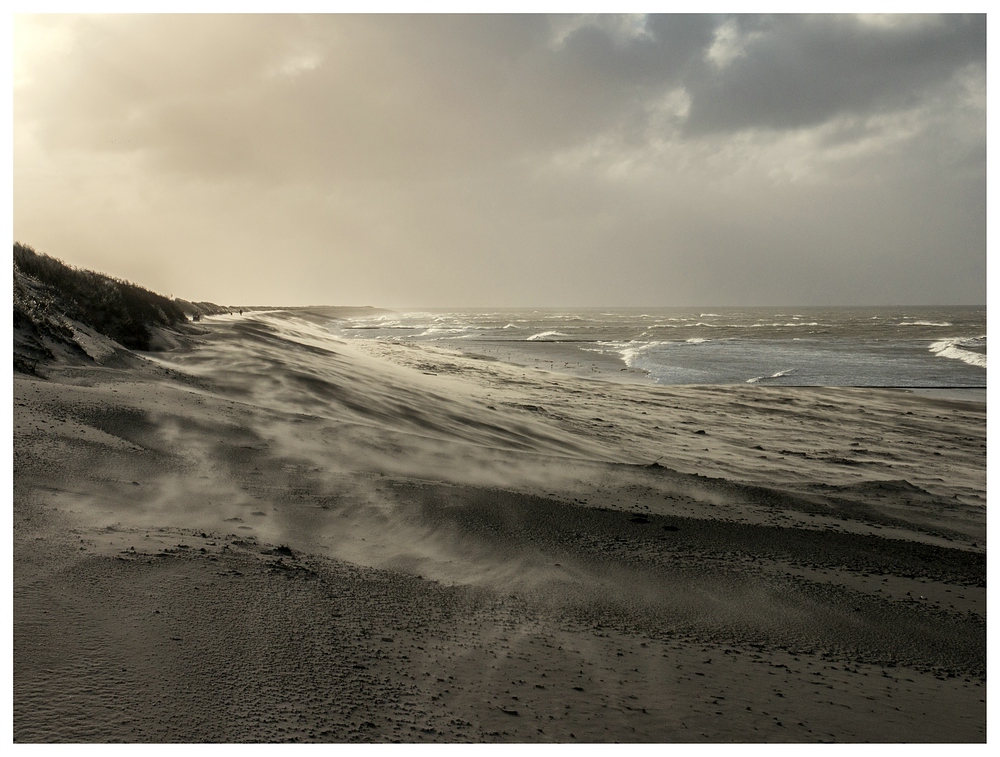 Strand im Sturm