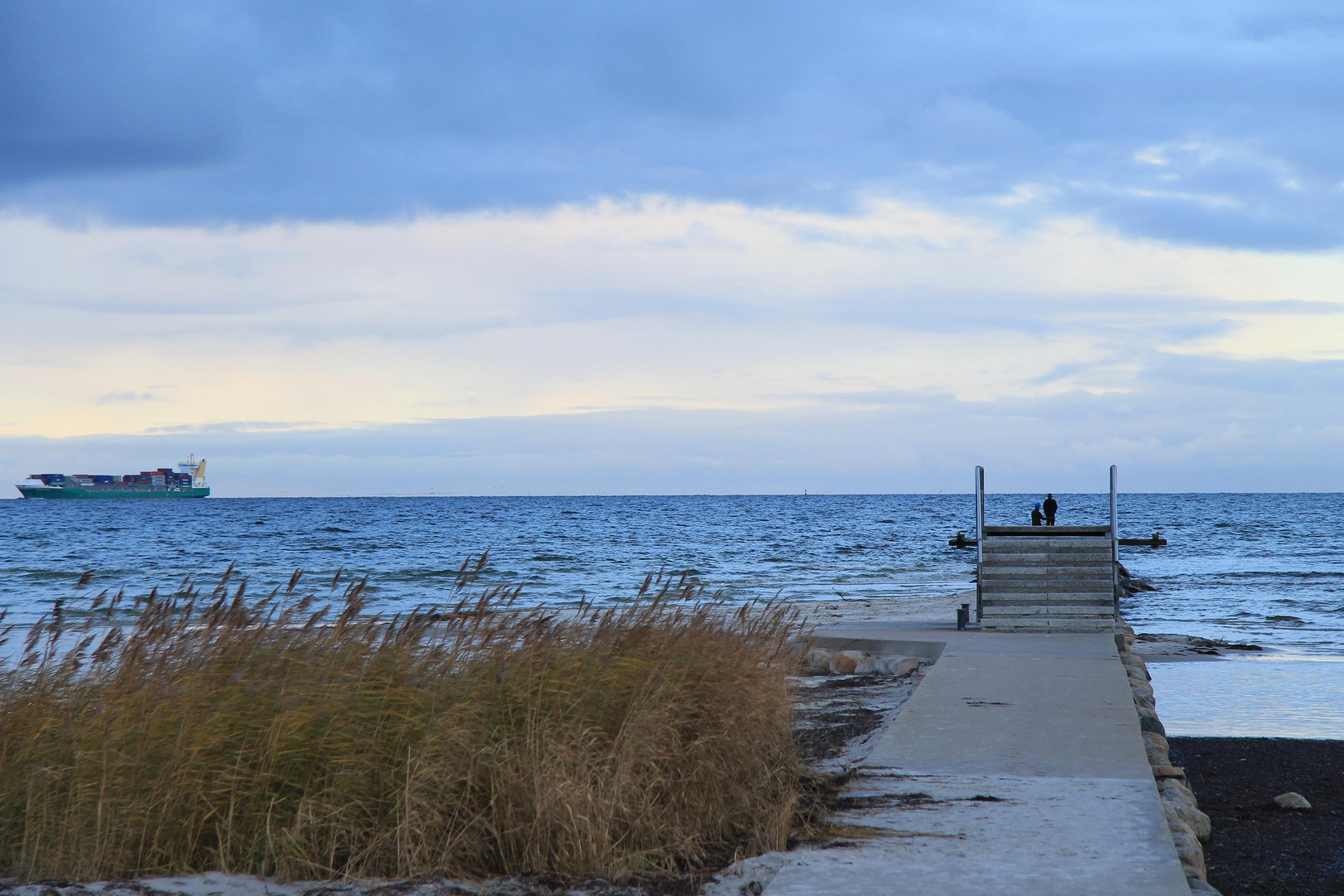 Strand in Stein