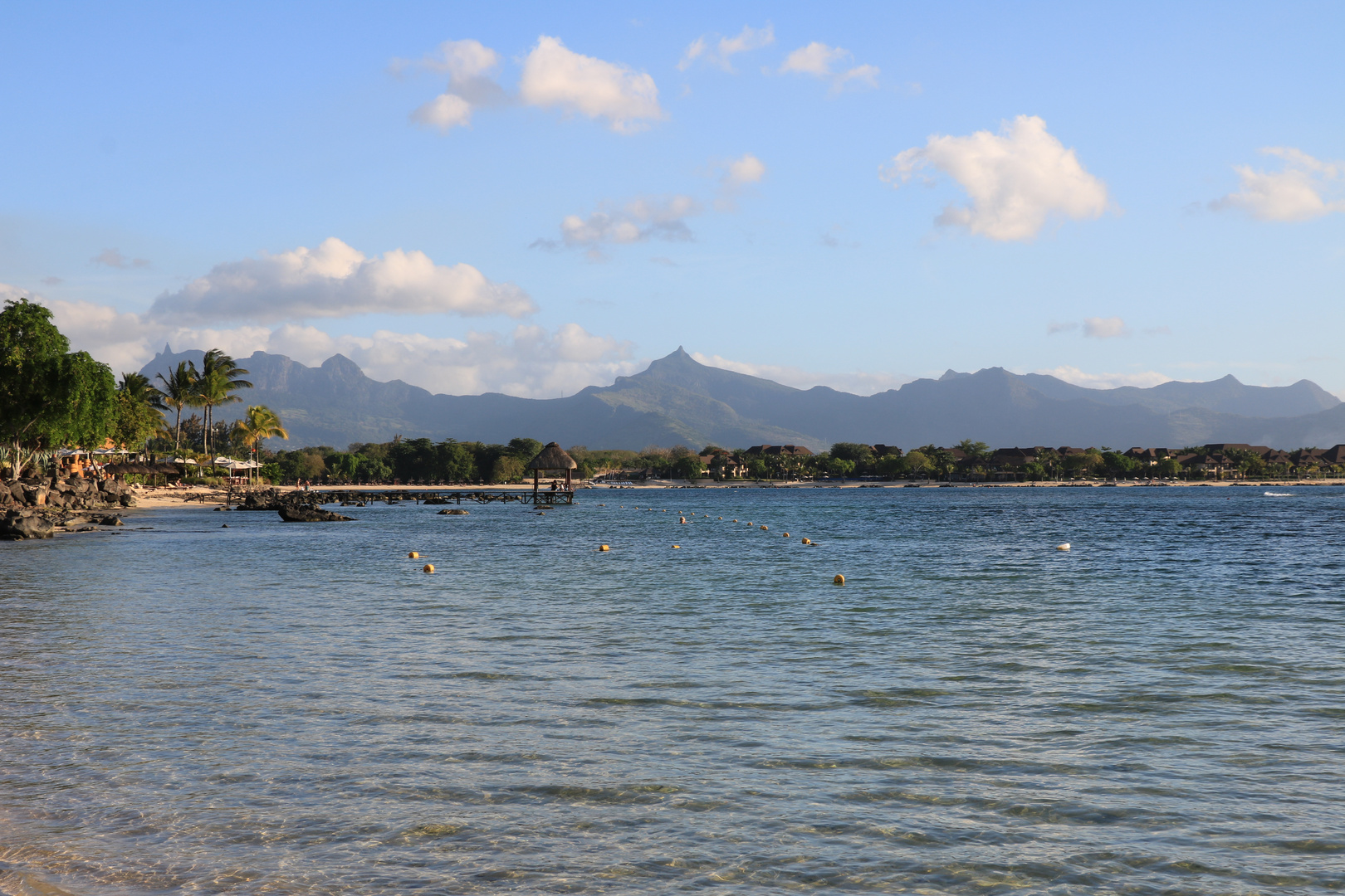 Strand, Meer, Berge