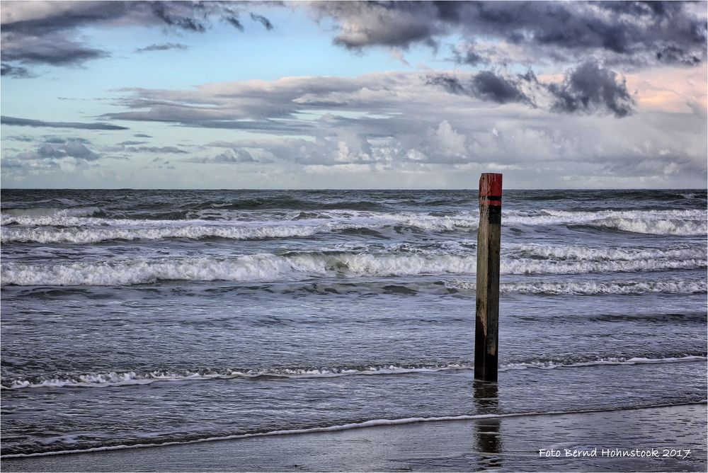 Strand Paal 28 op Texel ....