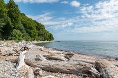 Strand und Wanderweg nach Stubbenkammer bei Sassnitz 