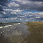 Strand und WOLKEN