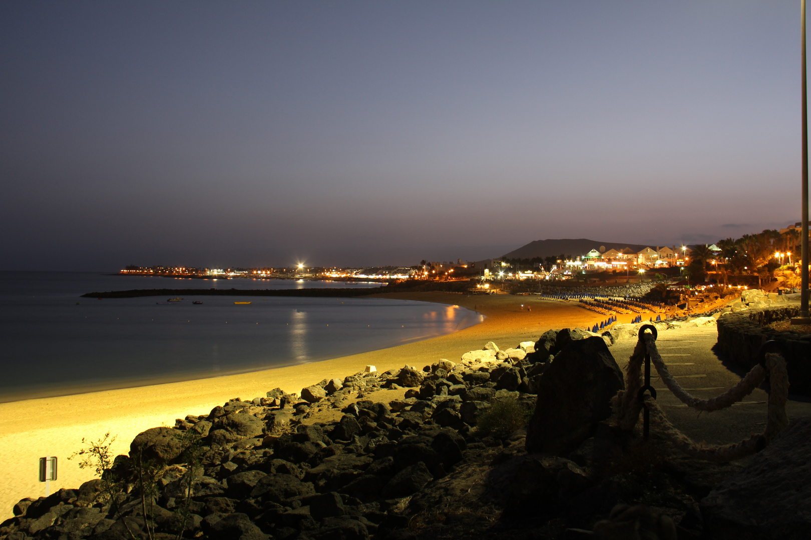 Strand von Playa Dorada in Playa Blanca