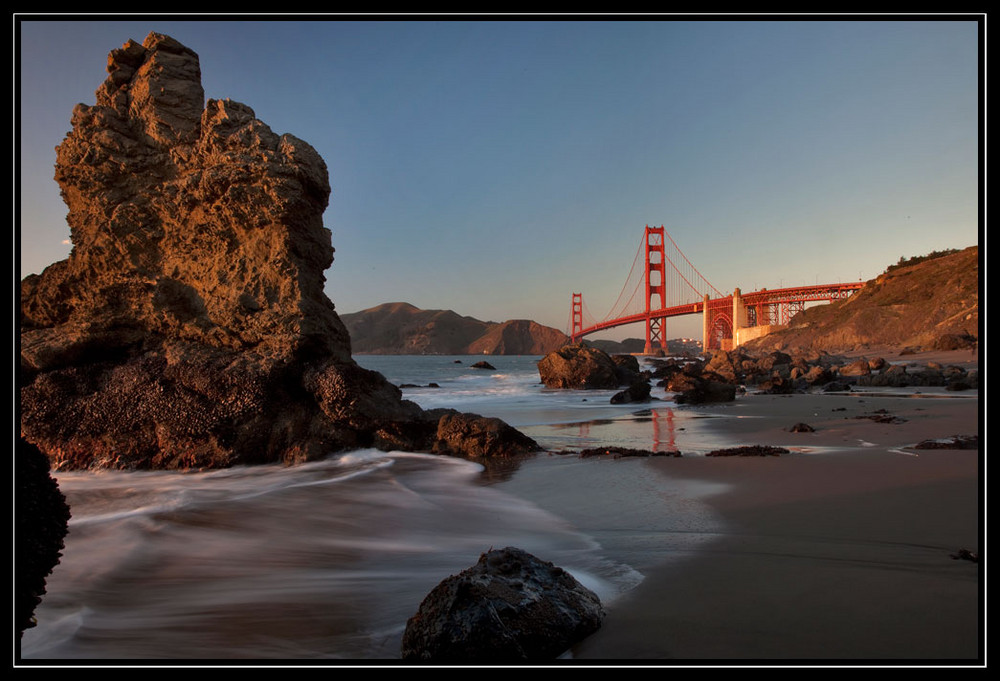 Strand vor der Golden Gate Bridge