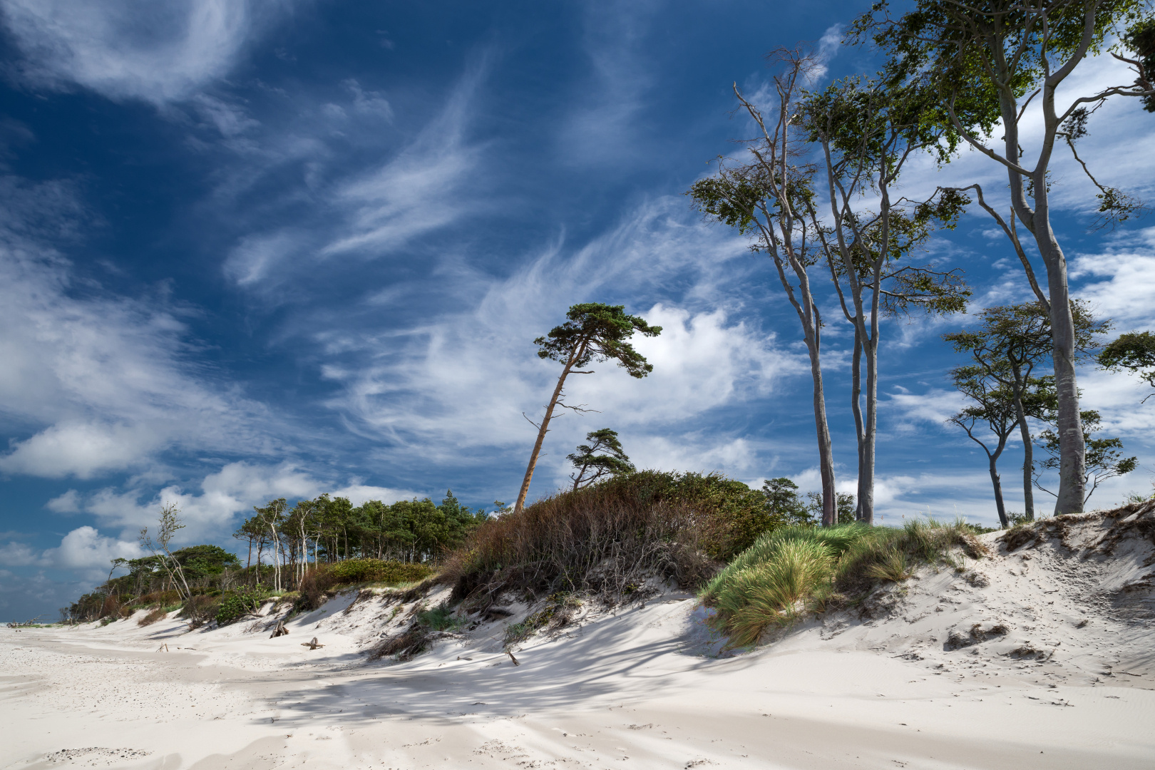 Strand - Wolken & Sommersonne