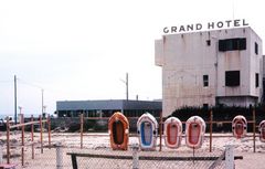 Strandarchitektur: Grand Hotel