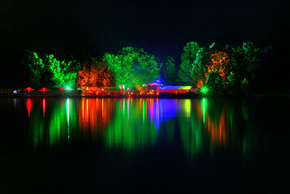 Strandbad bei Nacht