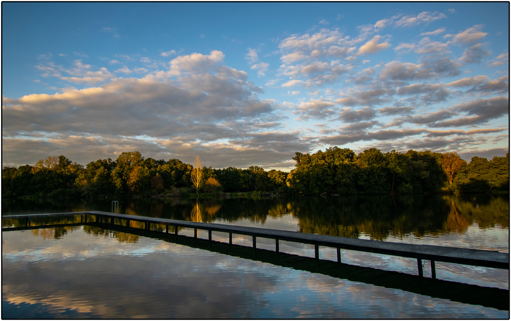 Strandbad De Wittsee im Abendlicht