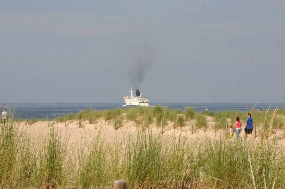 Strandblick auf die offene See