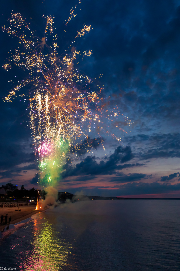 Strandfeuerwerk (1)