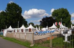 Strandgefühl im Kölner Rheinpark