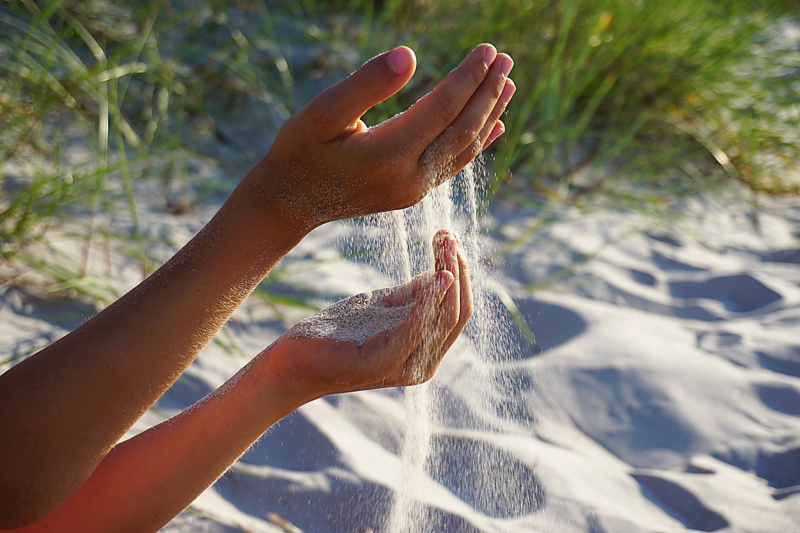 Strand.Hand.Sand.