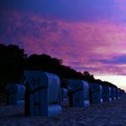 Strandkörbe am Abend