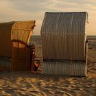 Strandkörbe am Meer