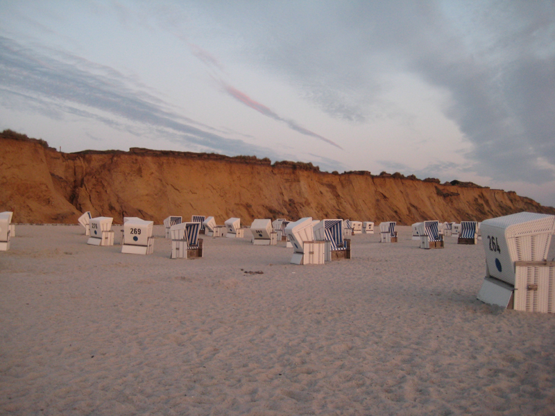 Strandkörbe am roten Kliff bei Kampen (2)