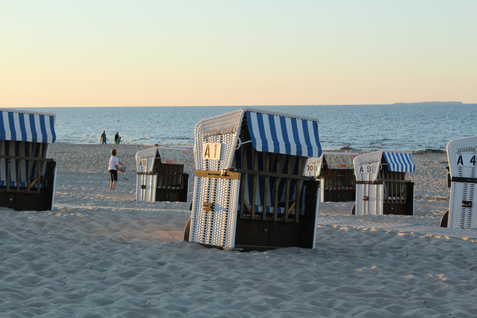 Strandkörbe am Trassenheider Strand