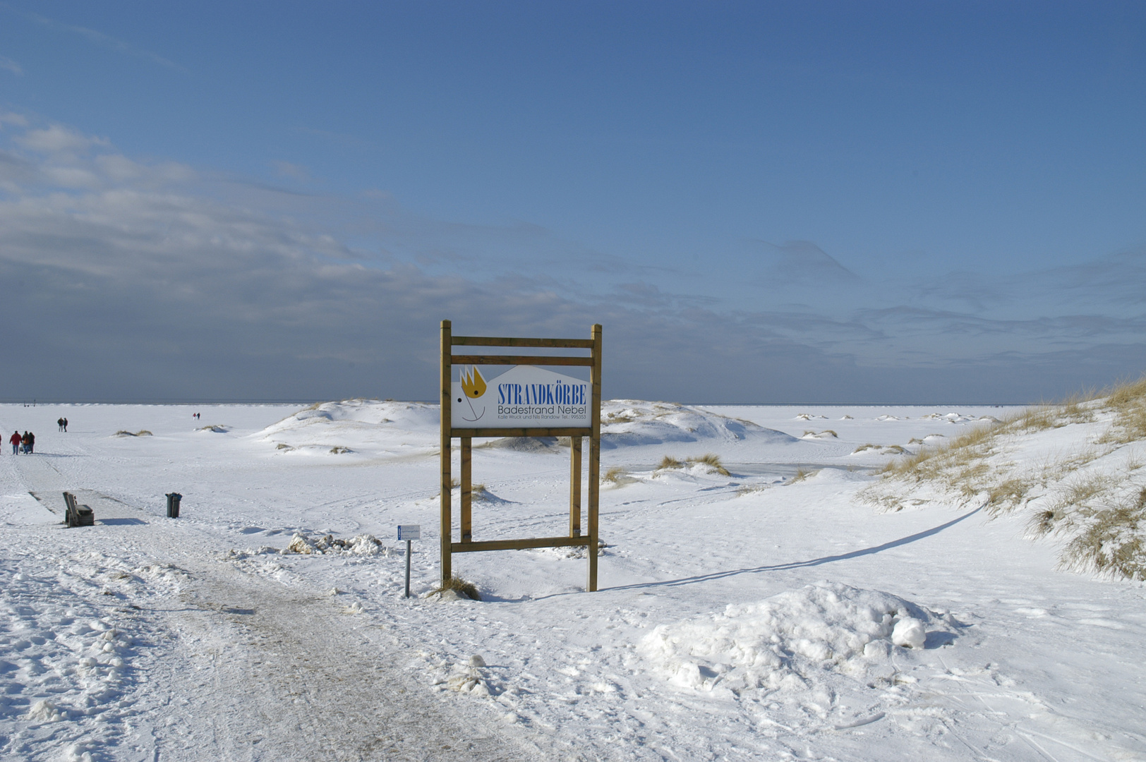 Strandkörbe im Schnee ?