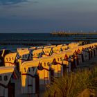 Strandkörbe im Sonnenuntergang