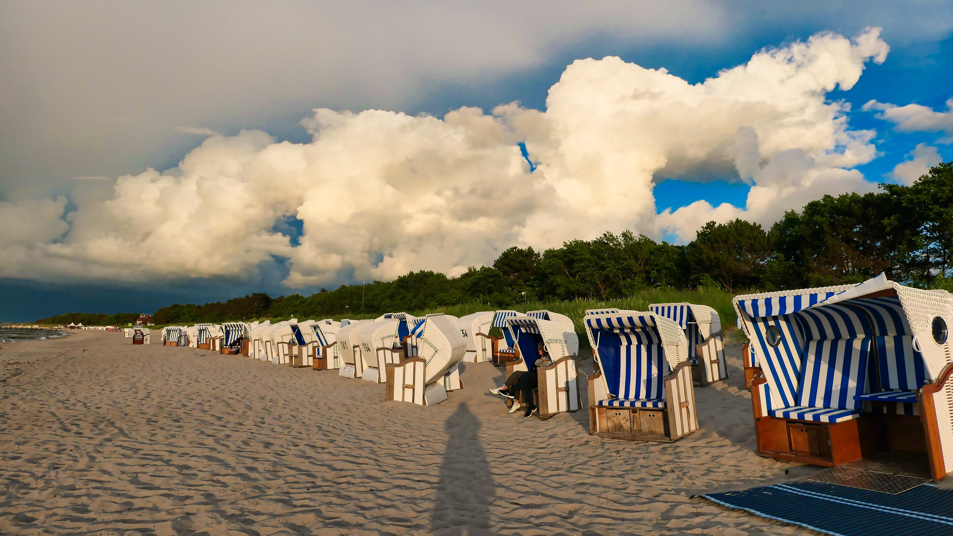 Strandkörbe Zingst am Abend