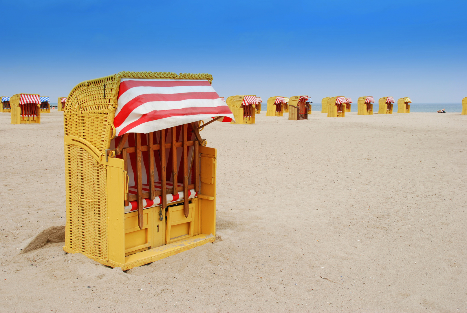 Strandkorb frei - Urlauber erwünscht