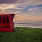 Strandkorb mit Bein