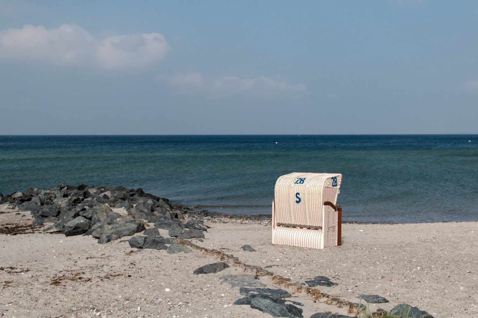 Strandkorb mit Meerblick