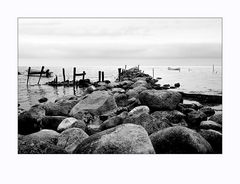 Strandlandschaft mit Steinen