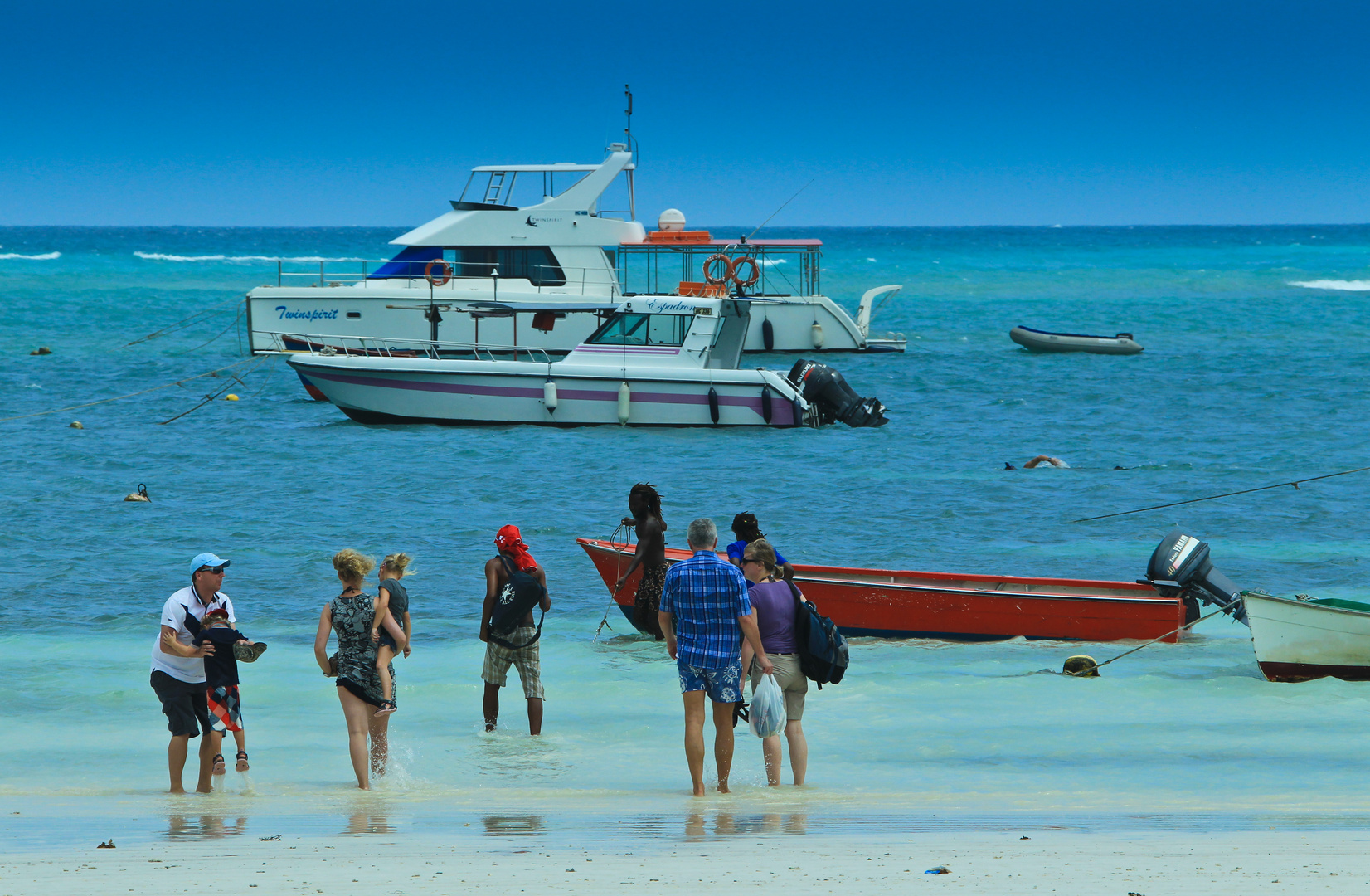 Strandleben am Anse Volbert, Praslin