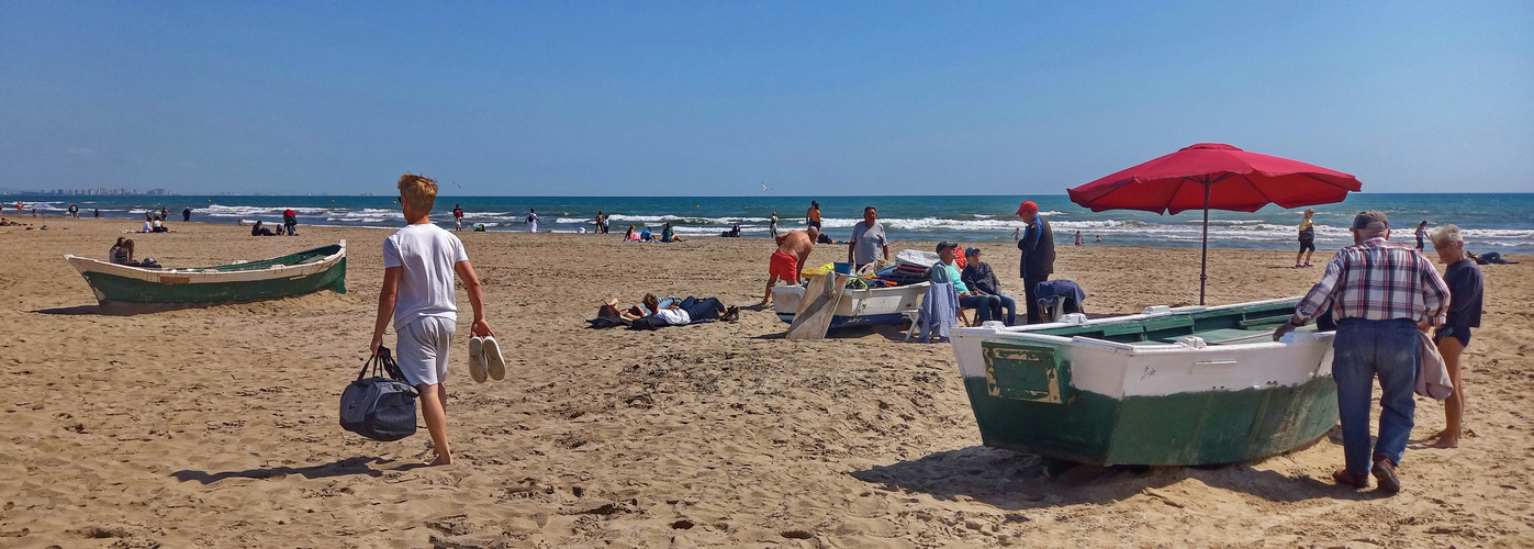 Strandleben im Herbst