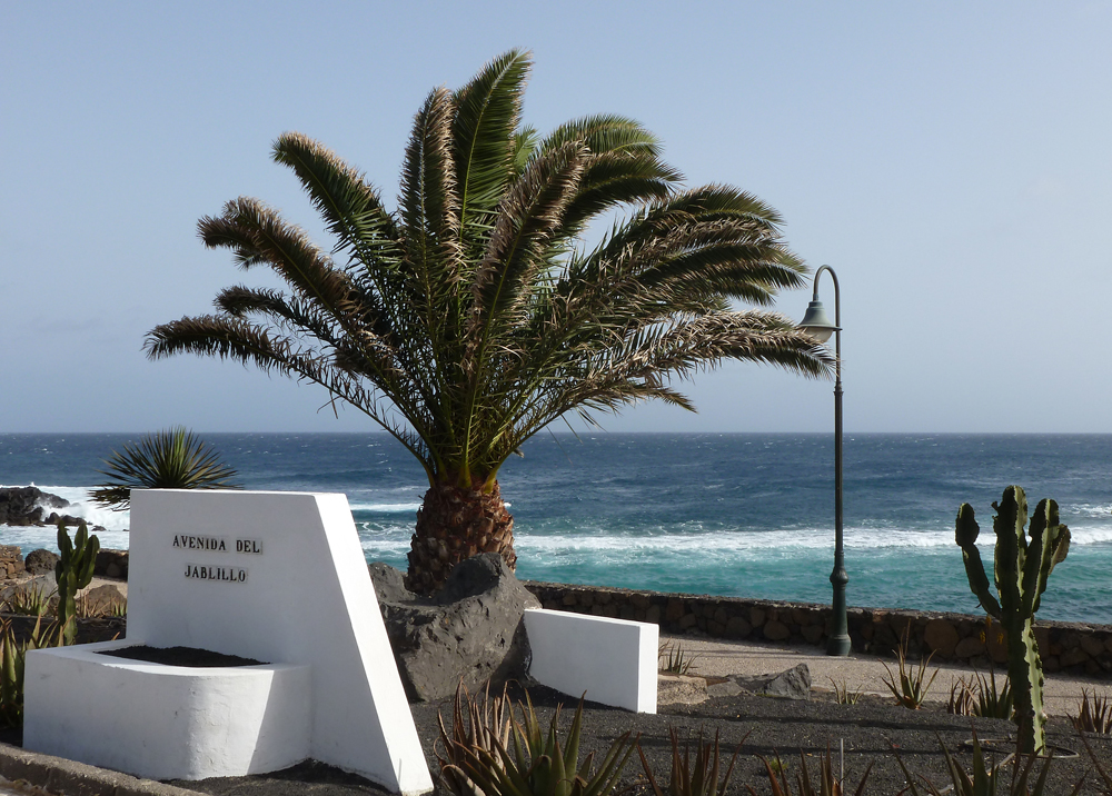 Strandpromenade in Costa Teguise